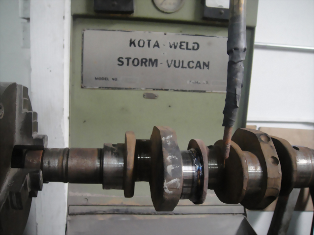 American LA crankshaft welding machine