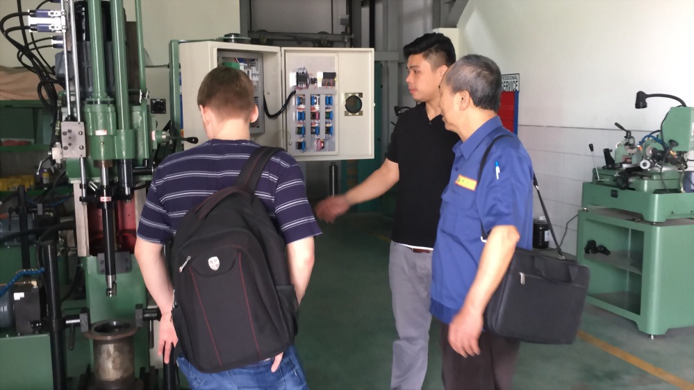 2017-03-20 Russia order B600-Ⅱ grinding machine