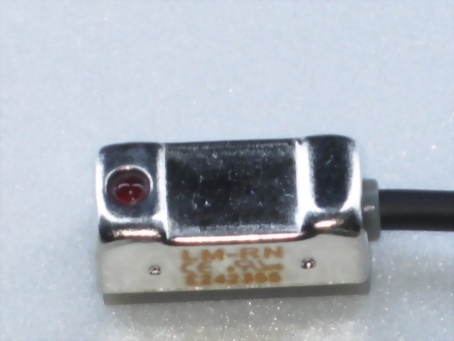 感應感測器 LM-RSP、LM-RSN 自動開關模式