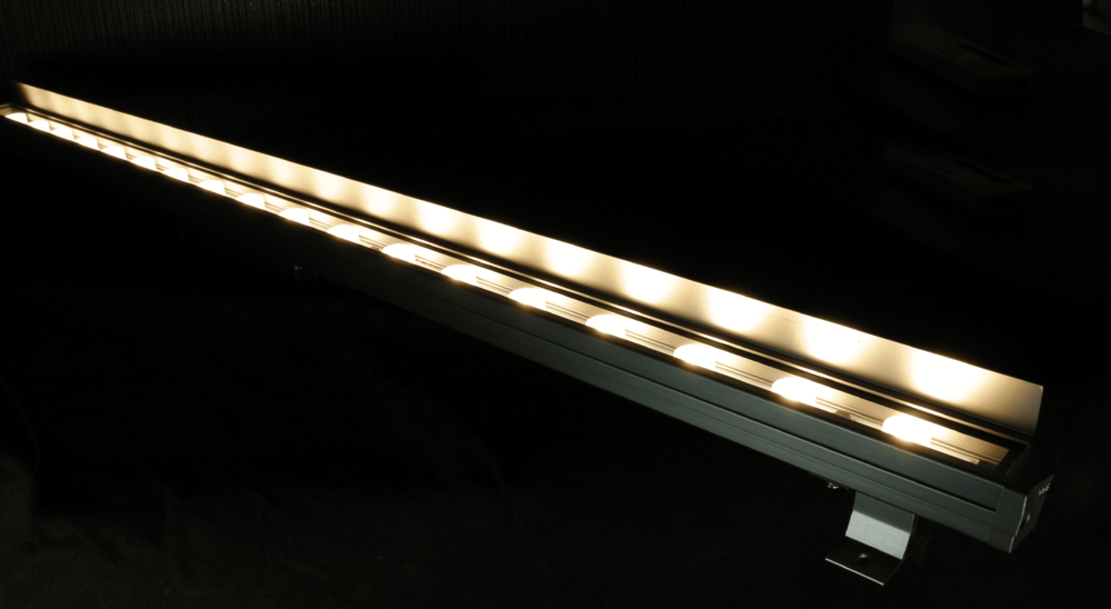 22W 24-lamp NICHIA Shielded Wall Washer Light