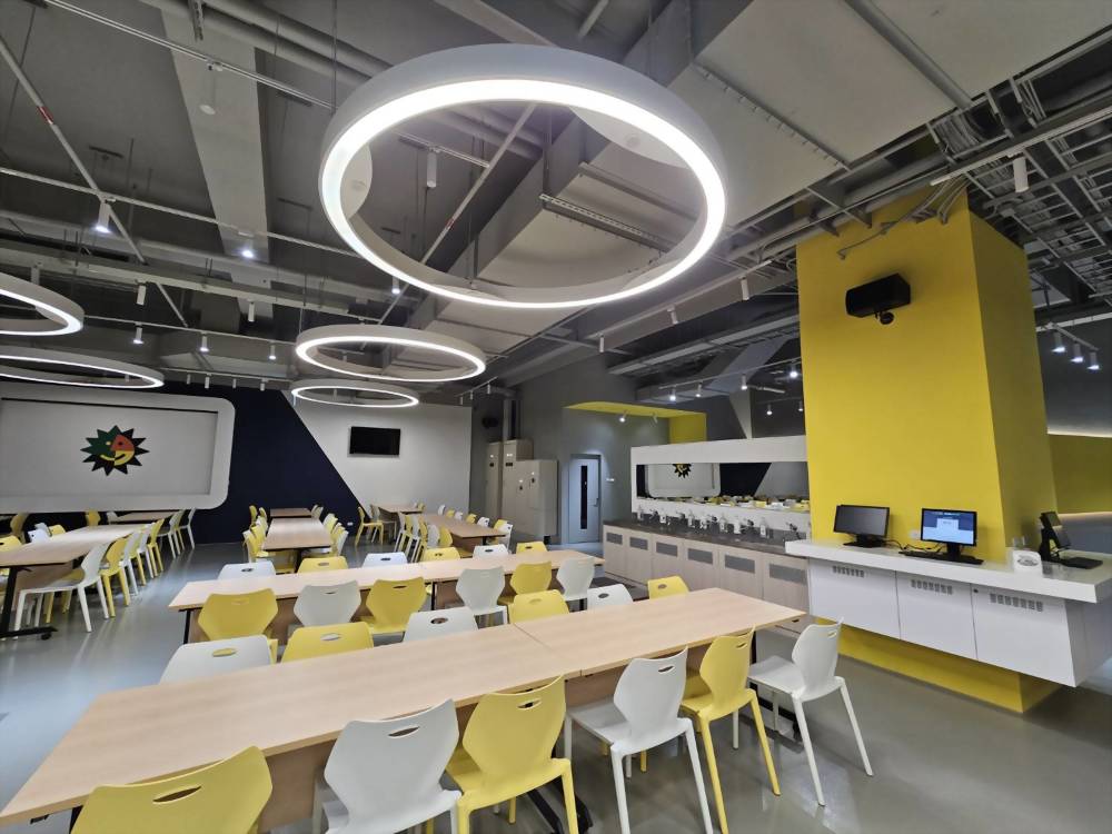 Kaohsiung Advanced Semiconductor Technology Co., Ltd.