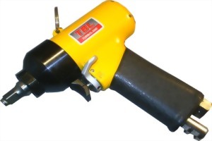 3/8"(Sq.) Industrial Twin Hammer Mechanism Air Impact Screwdriver