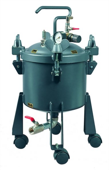 2 1/2 Gallon Dome Type Pressure Feed PaintT Tank