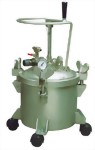 2 1/2 Gallon Manual Type Pressure Feed Paint Tank