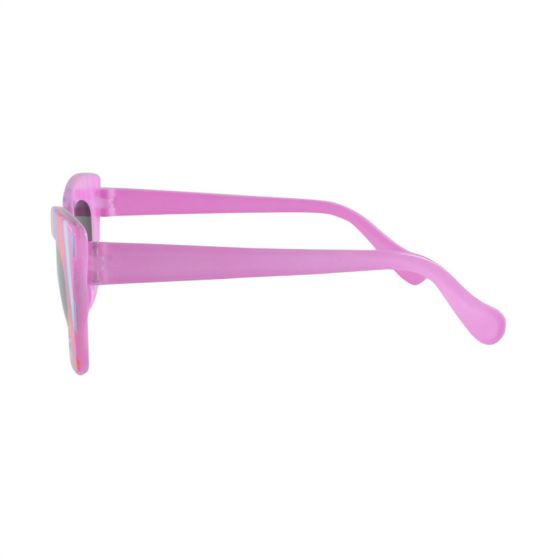 Stylish sunglasses for juvenile