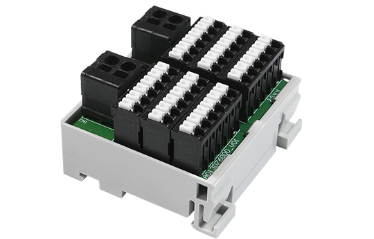1進18出 電源分配模組