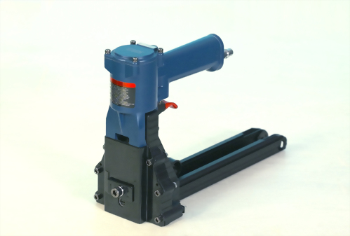 PNEUMATIC CARTON STAPLER