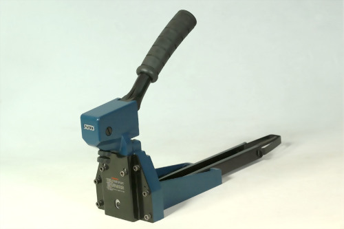 MANUAL CARTON STAPLER