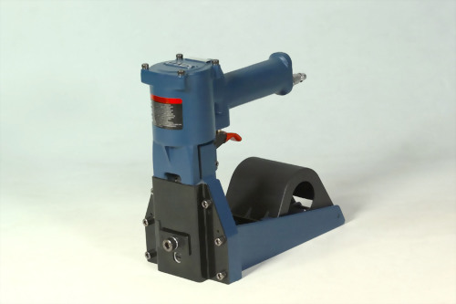 PNEUMATIC COIL STAPLER