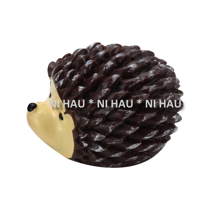 hedgehog lip gloss, woodland animals, bespoke lip gloss manufacturer, Ni Hau