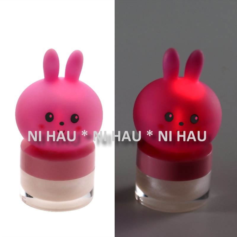 LED lip gloss, light-up lip gloss, kids party favor gift, Ni Hau