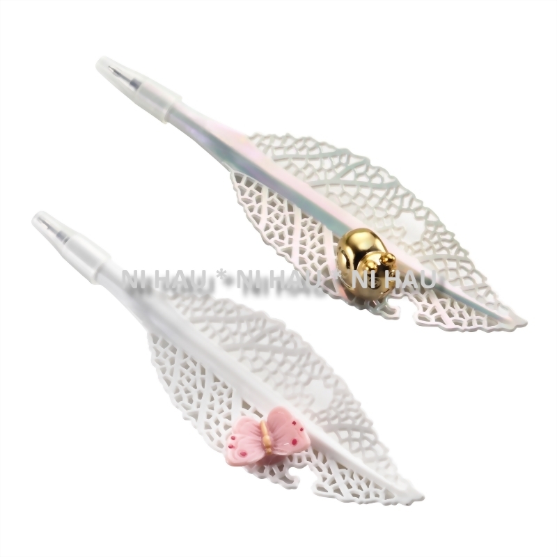 Leaf Pen with Cute Insect