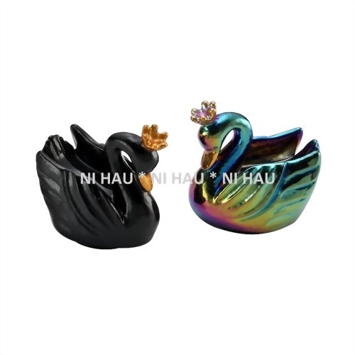 Queen Swan Lip Gloss Holographic