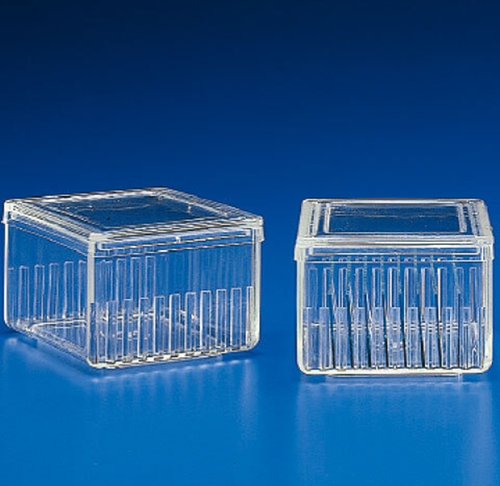 Staining jars (Kartell horizontal grooved plastic)