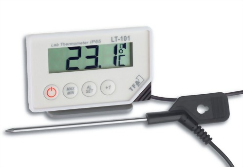 Professional digital thermometer with penetration probe