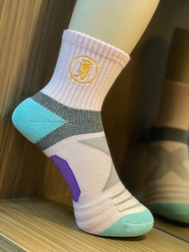 中筒1/2長機能運動襪