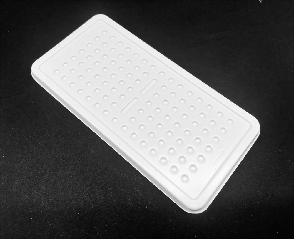 100 compartments, top and bottom covers