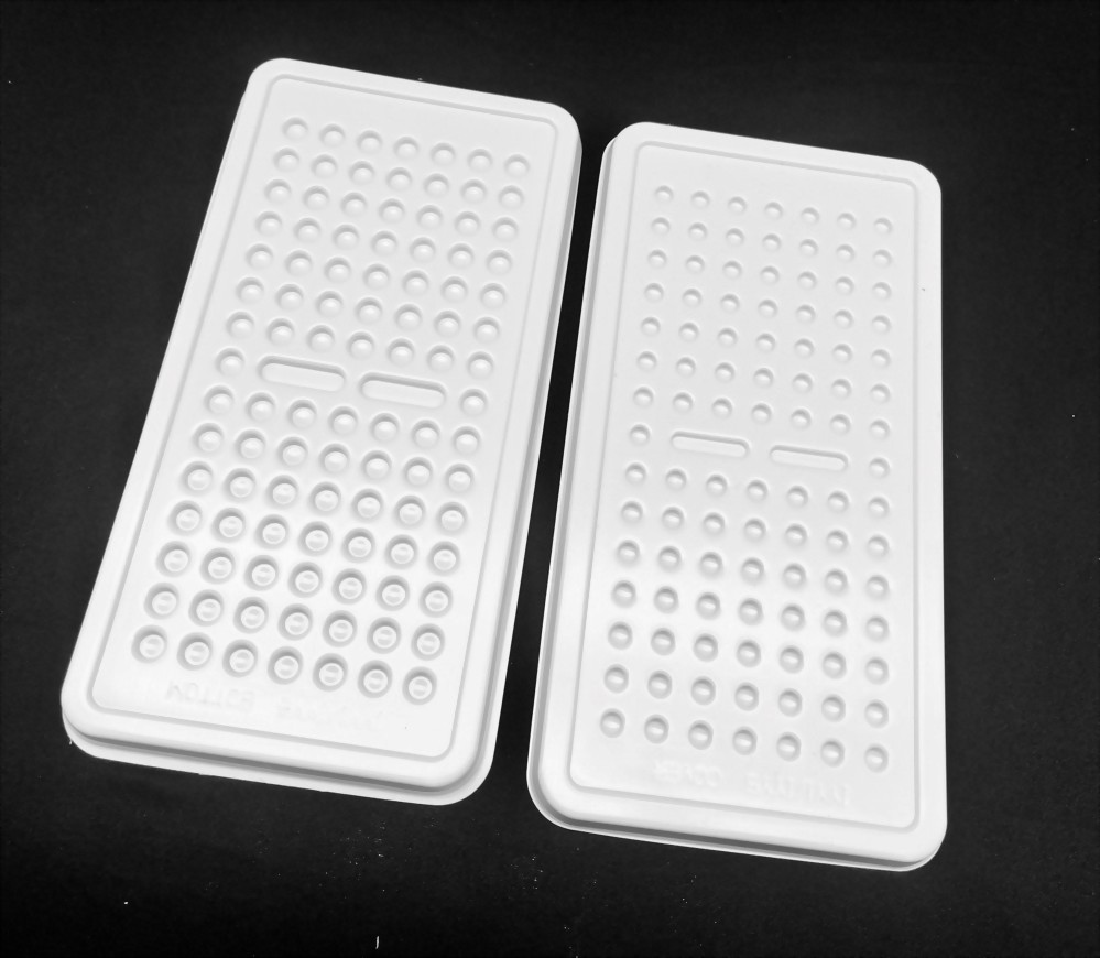 100 compartments, top and bottom covers