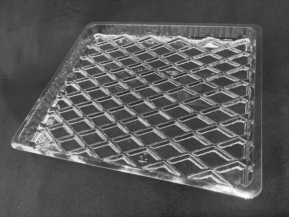 Burnt seaweed plastic box