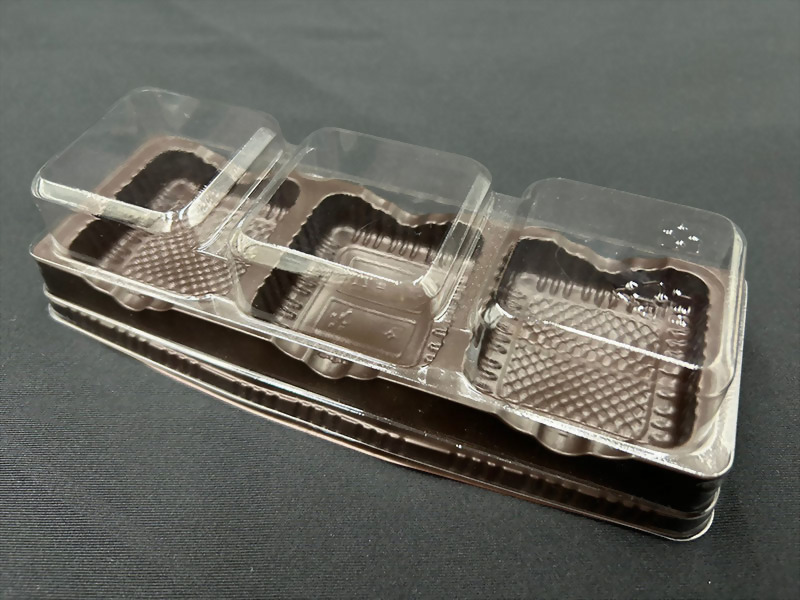 Three-in-one egg yolk pastry-2