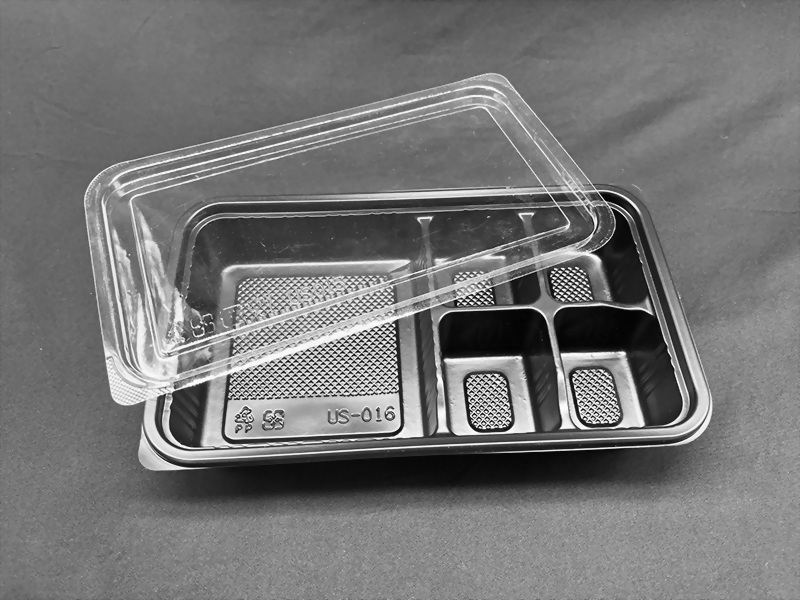 US016 Five-compartment box, top and bottom lids -1