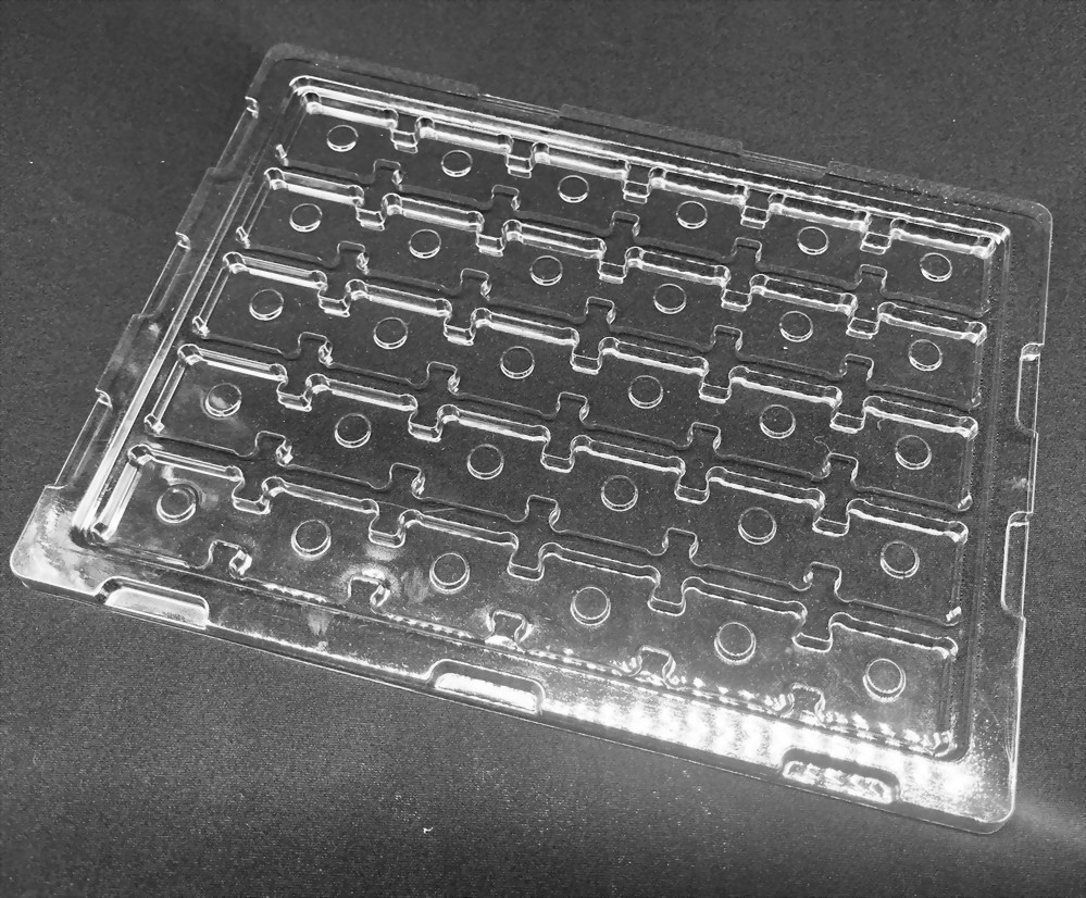 30 compartments, top and bottom covers