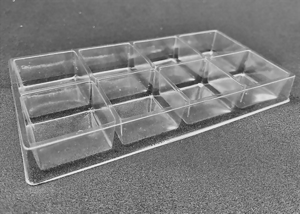 8 compartments (lining)