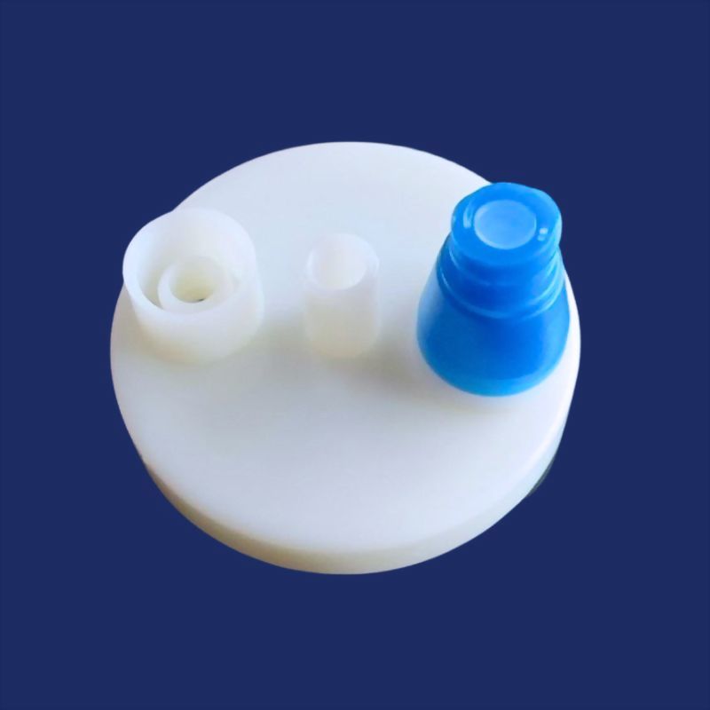 Top Burette Cap with needleless valve 13C013