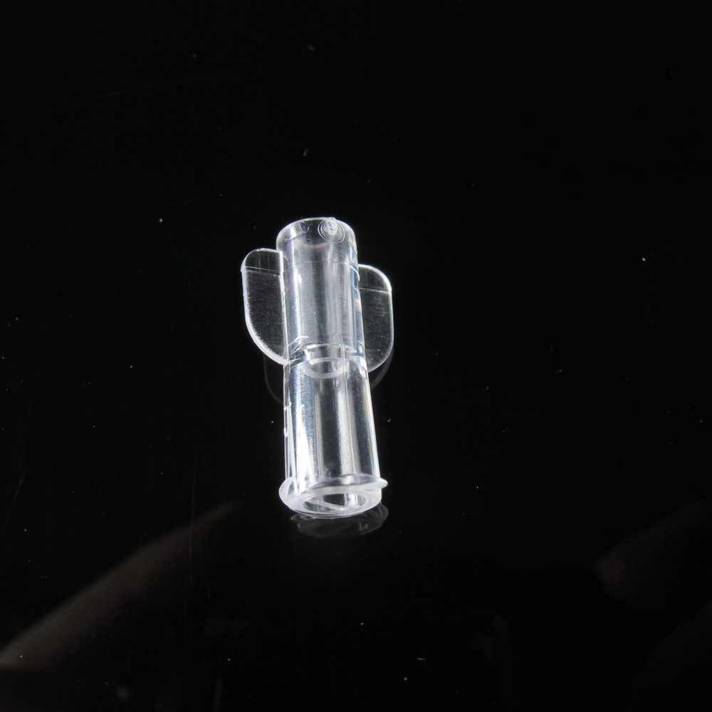 Female luer adapte 17A078