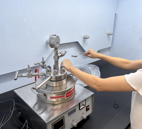 TFHP high pressure reactor - itri-shalun-green-energy-institute