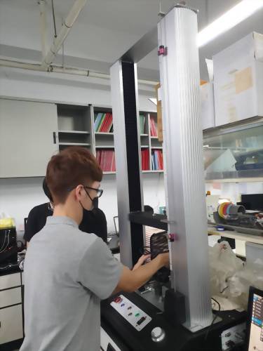 Tensile test machine - National Central University (hktsaolab)
