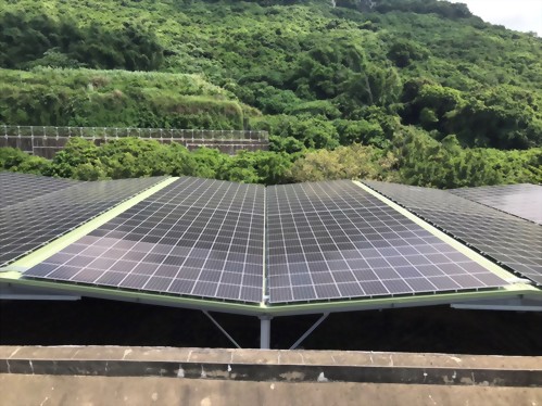 風雨球場（屋頂型）