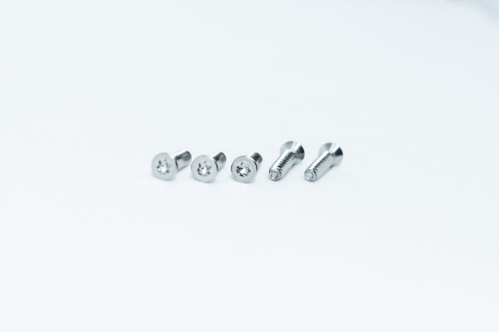 THREAD ROLLING SCREWS