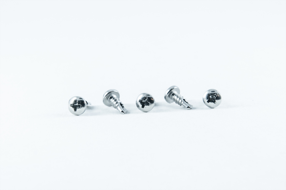 SELF DRILLING SCREWS