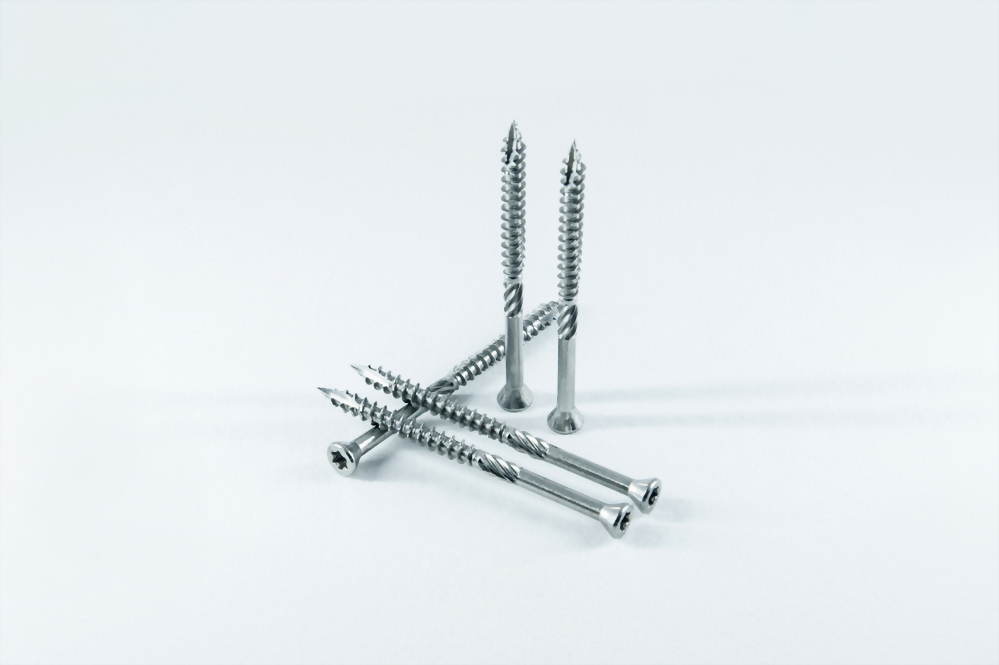 THREAD CUTTING SCREWS