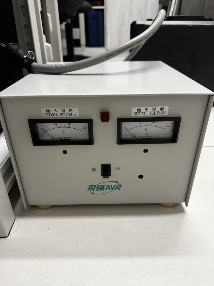 110V 穩壓器 CS-AVR-CE｜精密儀器電壓穩定設備