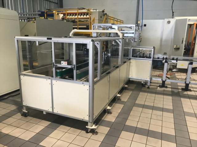 Cubic Box Packing Machine