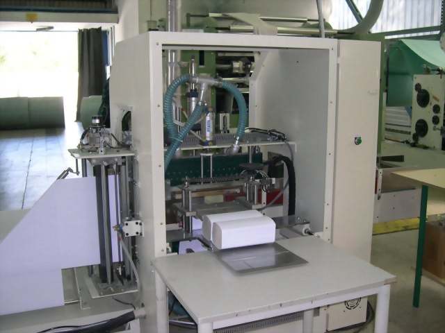 Tissue / Hand Towel Bundle Wrapping Machine