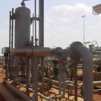 原油計量撬座 組成:兩相分離器用