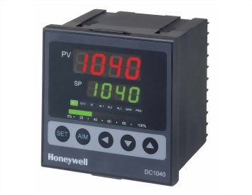 通用數位控制器