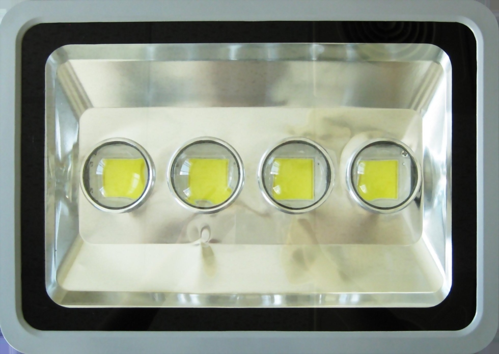 200瓦LED泛光燈─四光源