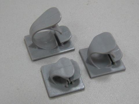 E08 自粘式配線固定座