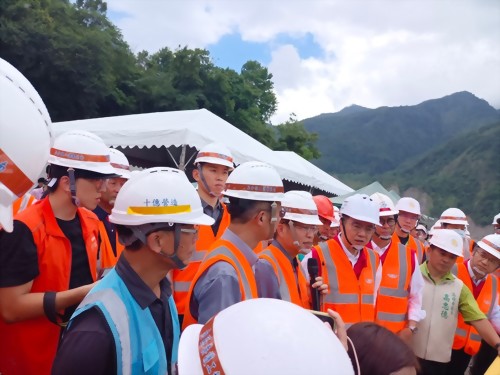 行政院長卓榮泰視察「台20線明霸克露橋中期橋梁災害修復工程」