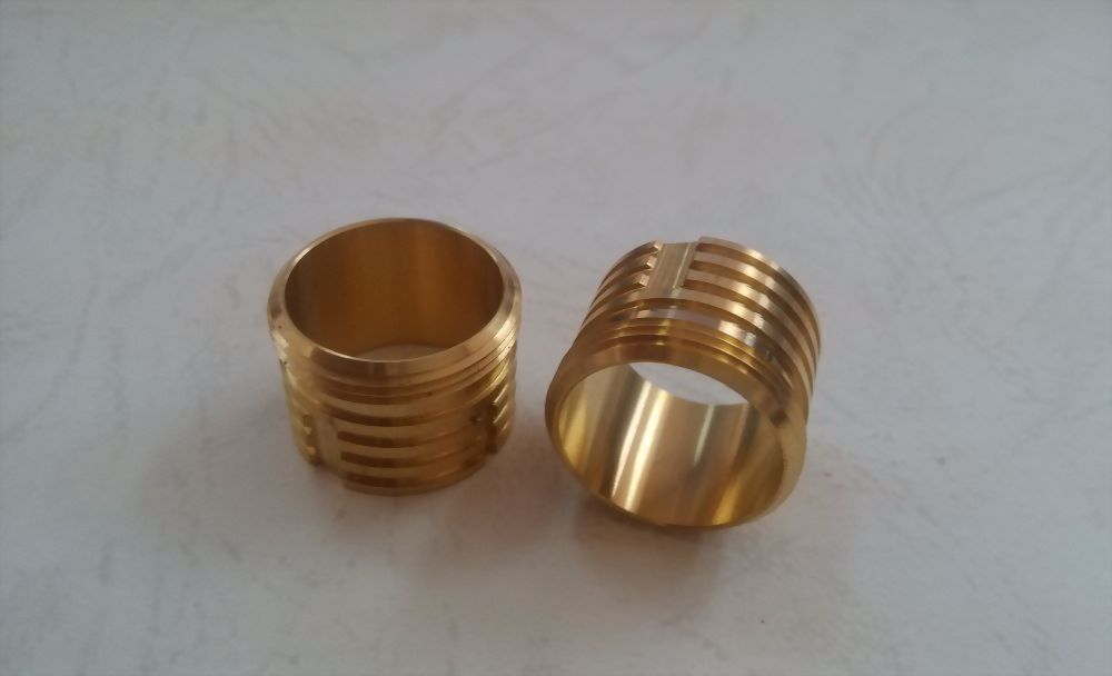 Telecom cable connector