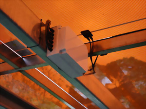 2016.01.29 榮獲太陽能應用相關產品發明專利 "電池控制模組" ,  專利編號第102107781號