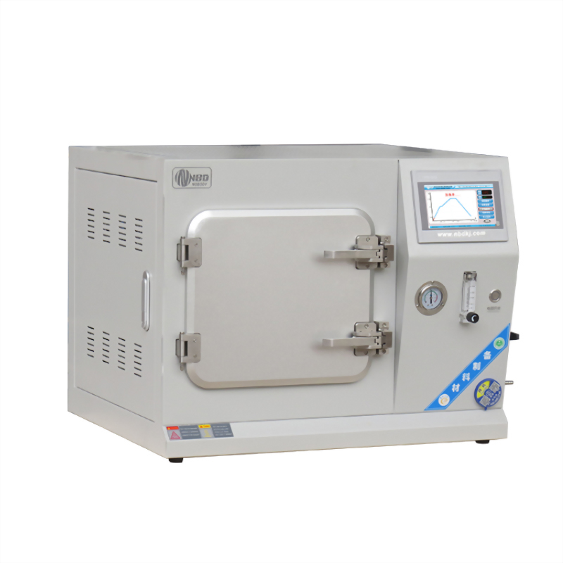 Rotary microwave heating furnace