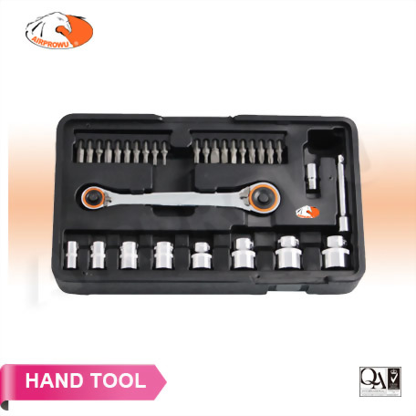 31PCS REVERSIBLE RATCHET HANDLE SET