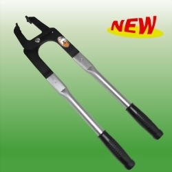 Hub Cap Plier