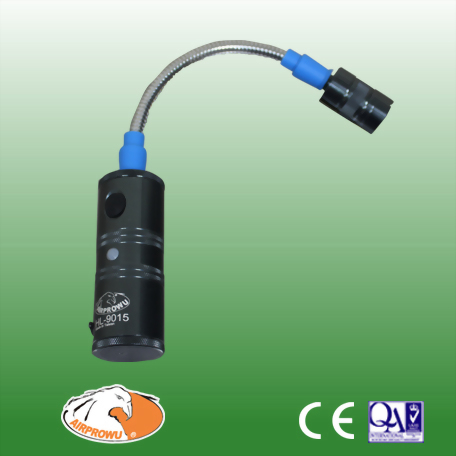 Focus Adjustable 5W Portable Working Light With Magnet Base Focus Adjustable 5W Portable Working Light With Magnet Base