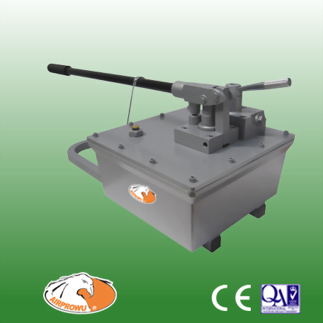 7L Reservoir Hand Pump